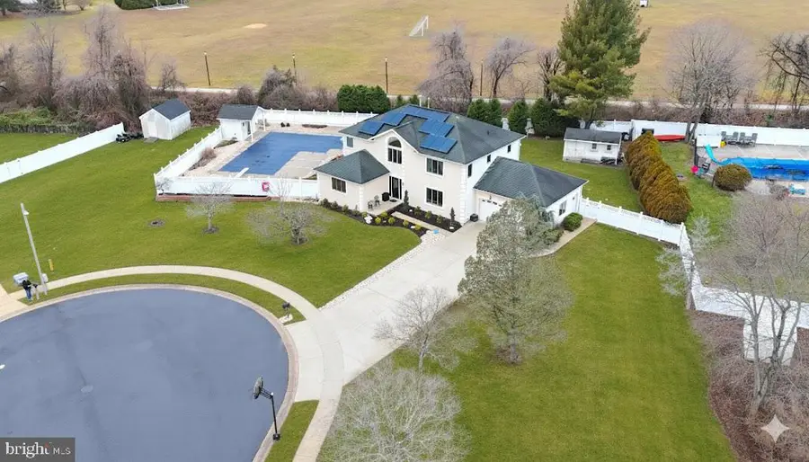 12 Liberty Ct, Berlin, NJ 08009 - Image #2