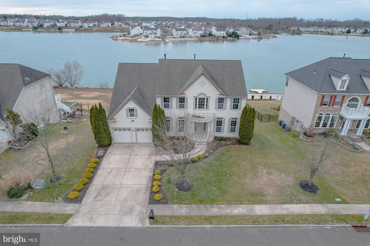 67 Mullen Dr, Sicklerville, NJ 08081 - Image #1