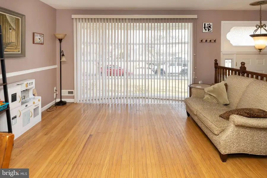 136 State St, Blackwood, NJ 08012 - Image #2