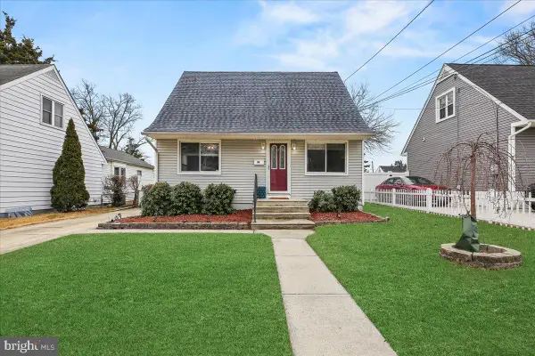 30 Wilson Ave, BELLMAWR, NJ 08031