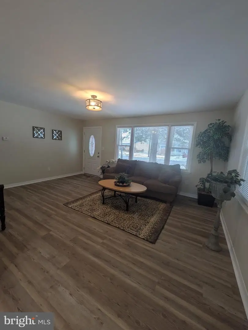 637 W Somerdale Rd, Somerdale, NJ 08083 - #3