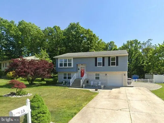 13 Woodshire Dr, Sicklerville, NJ 08081 - Image #1
