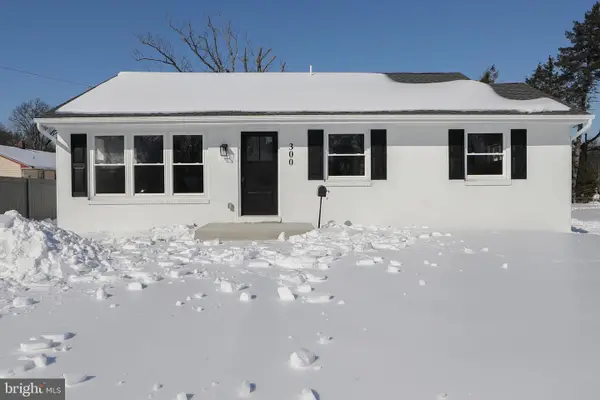 300 Hinchman Ave, CHERRY HILL, NJ 08002