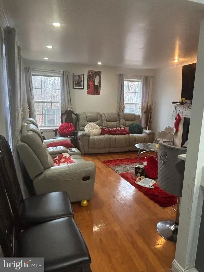 24 Oakton Dr, Atco, NJ 08004 - Image #2