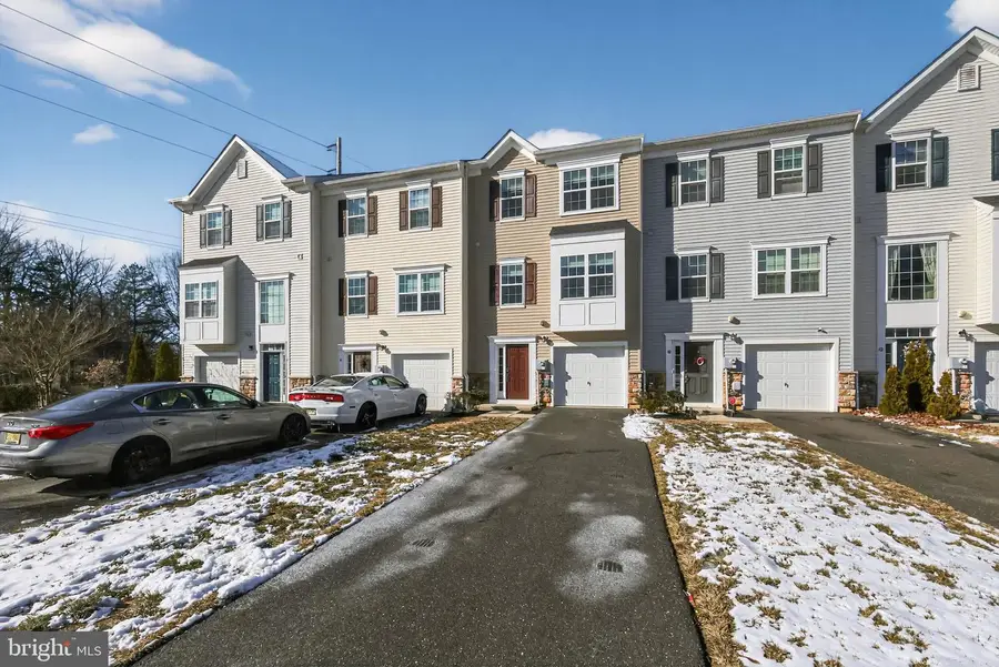 8 Iron Gate Rd, Sicklerville, NJ 08081 - Image #2