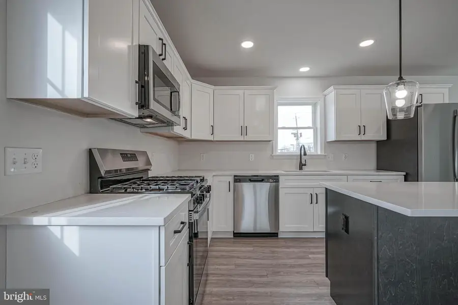 3 Myrtle Ave, Gloucester City, NJ 08030 - Image #2