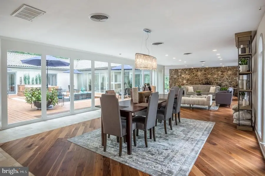 1121 Winding Dr, Cherry Hill, NJ 08003 - Image #3