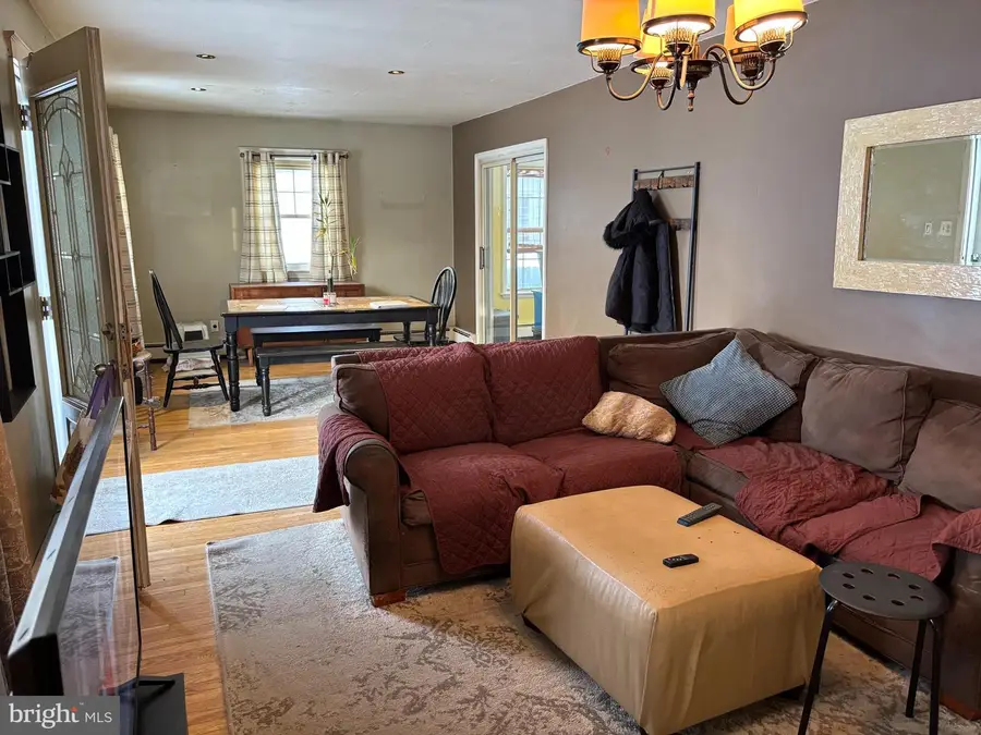 606 N Brown St, Gloucester City, NJ 08030 - Image #3