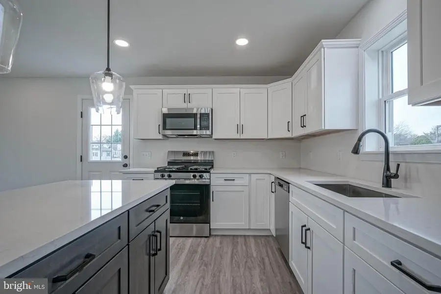 5 Myrtle Ave, Gloucester City, NJ 08030 - Image #3