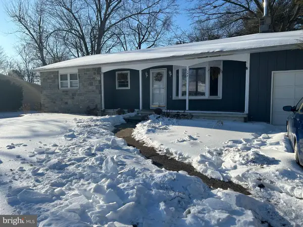 144 Maurer, LAUREL SPRINGS, NJ 08021