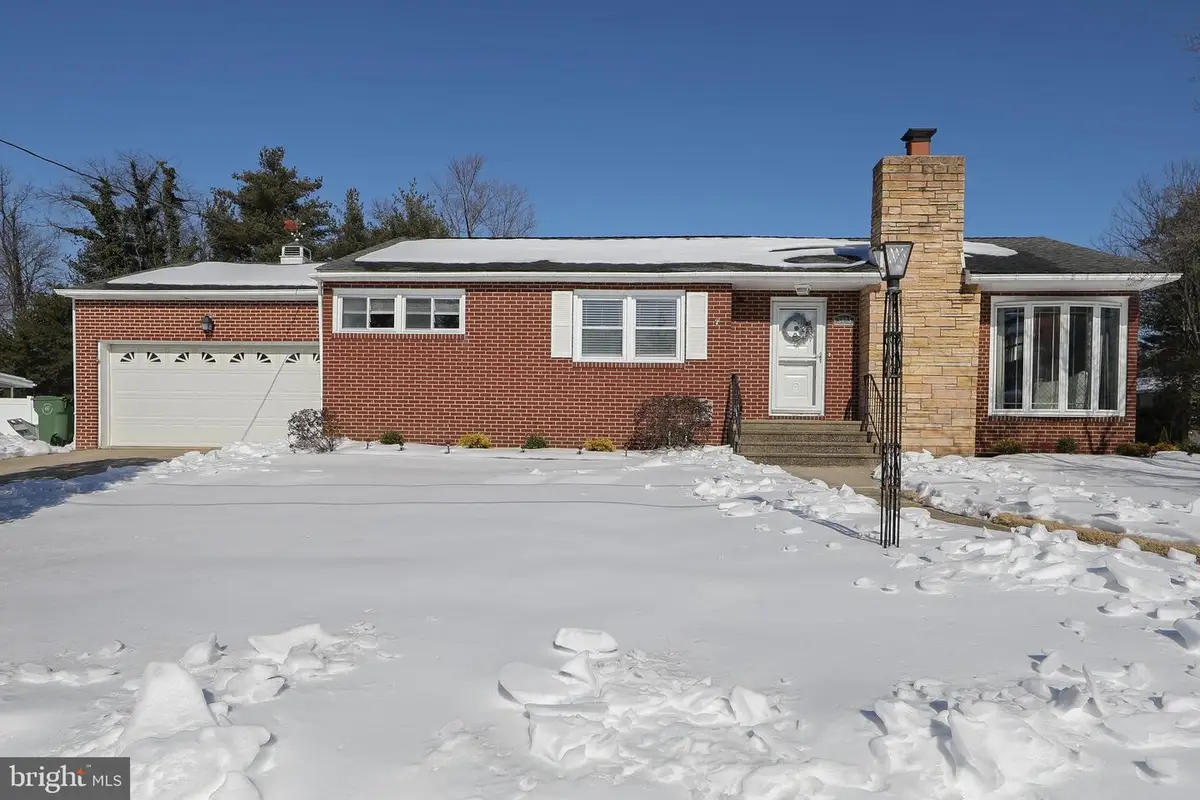 3005 Garfield Ave, Cherry Hill, NJ 08002 - #1