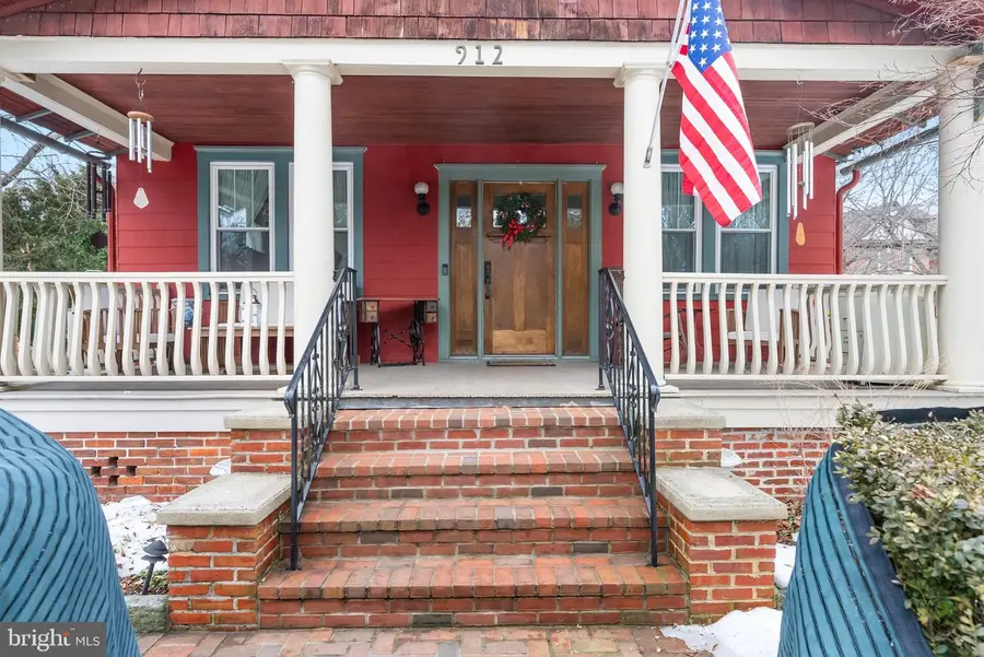 912 Lakeview Ave, Laurel Springs, NJ 08021 - #2