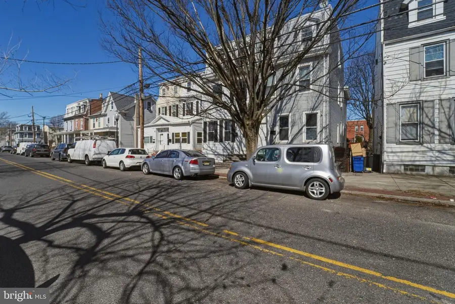 323 Market St, Gloucester City, NJ 08030 - #2