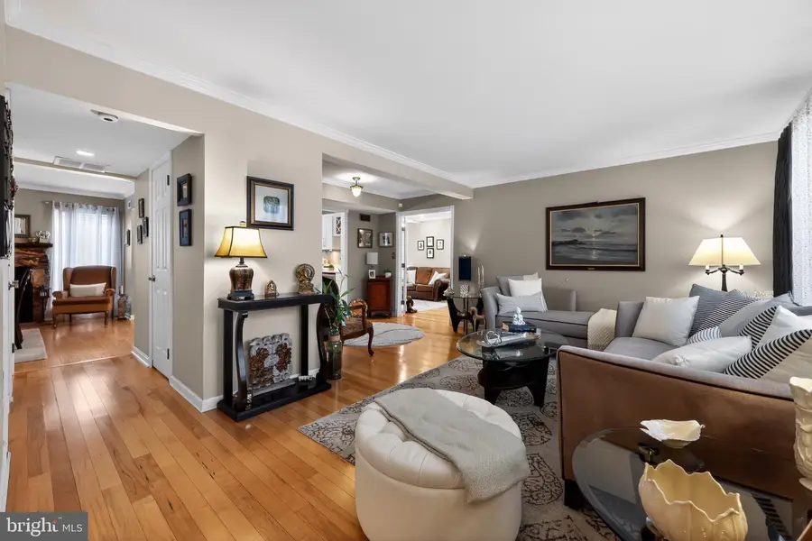 184 Peregrine Dr, Voorhees, NJ 08043 - #2