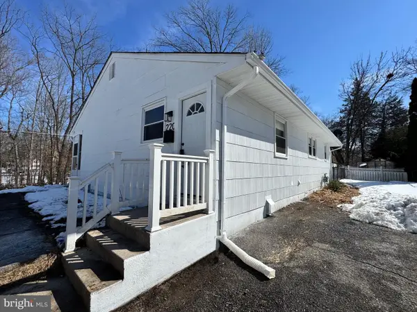 220 Van Horn Ave, CLEMENTON, NJ 08021