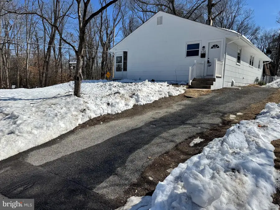 220 Van Horn Ave, Clementon, NJ 08021 - #2