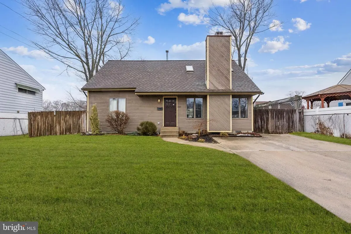 459 6th Ave, Lindenwold, NJ 08021 - #1