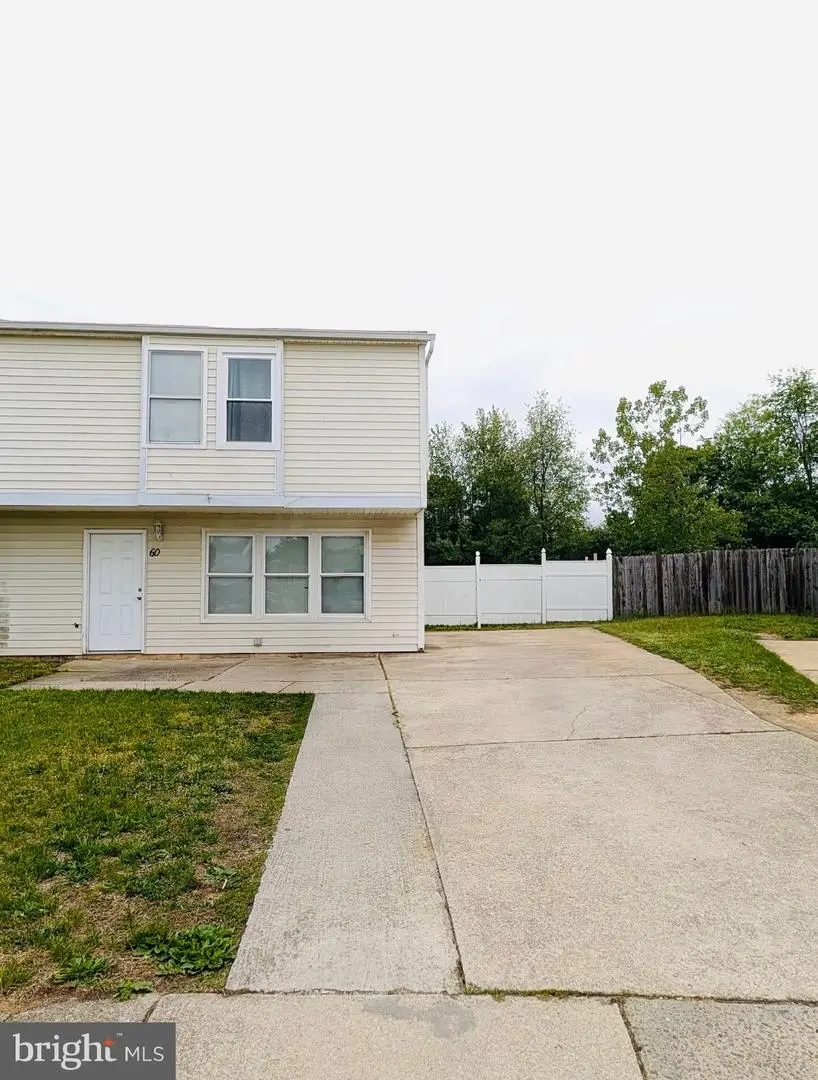60 Farmhouse Rd, Sicklerville, NJ 08081 - #1