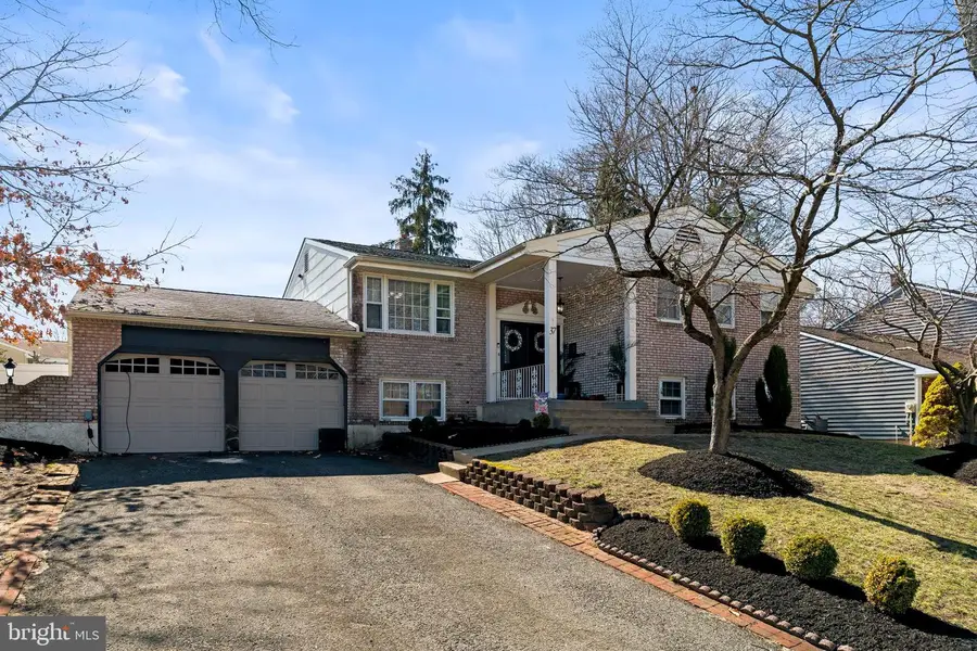37 Forest Hill Dr, Cherry Hill, NJ 08003 - #2