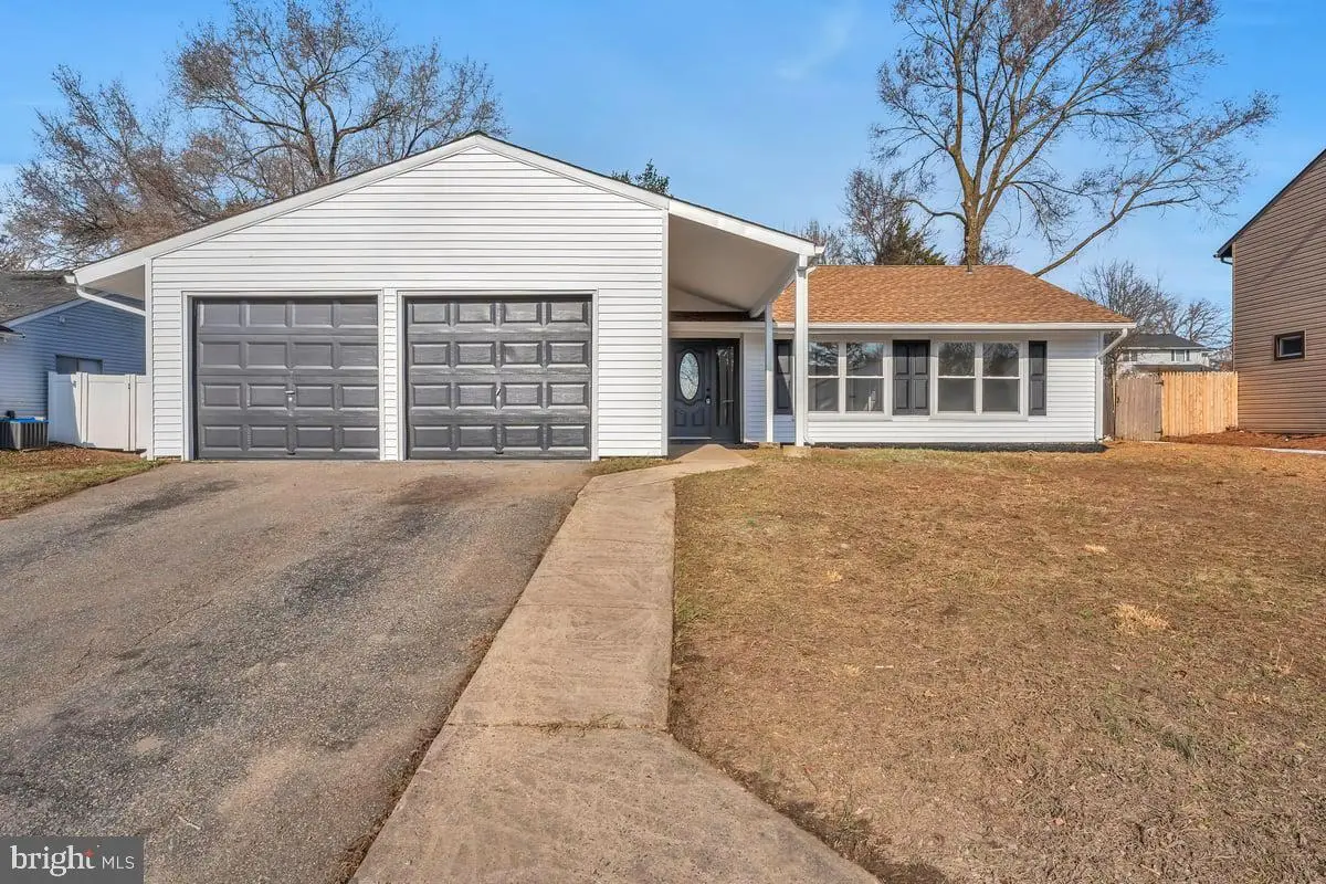 20 Parkhill Ln, Sicklerville, NJ 08081 - #1