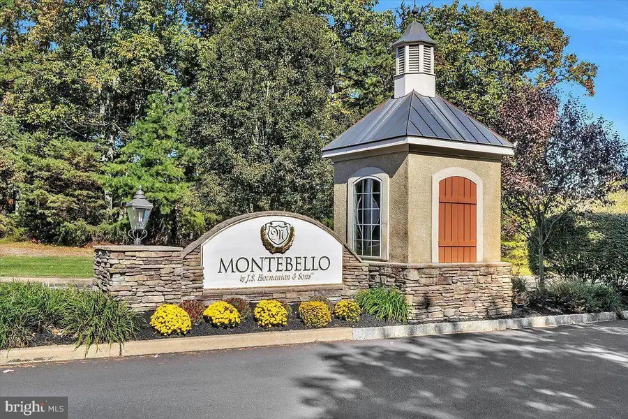 28 Gainsboro Dr, West Berlin, NJ 08091 - #2