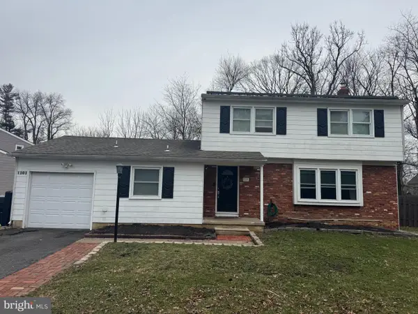 1101 Somerset Ave, VOORHEES, NJ 08043