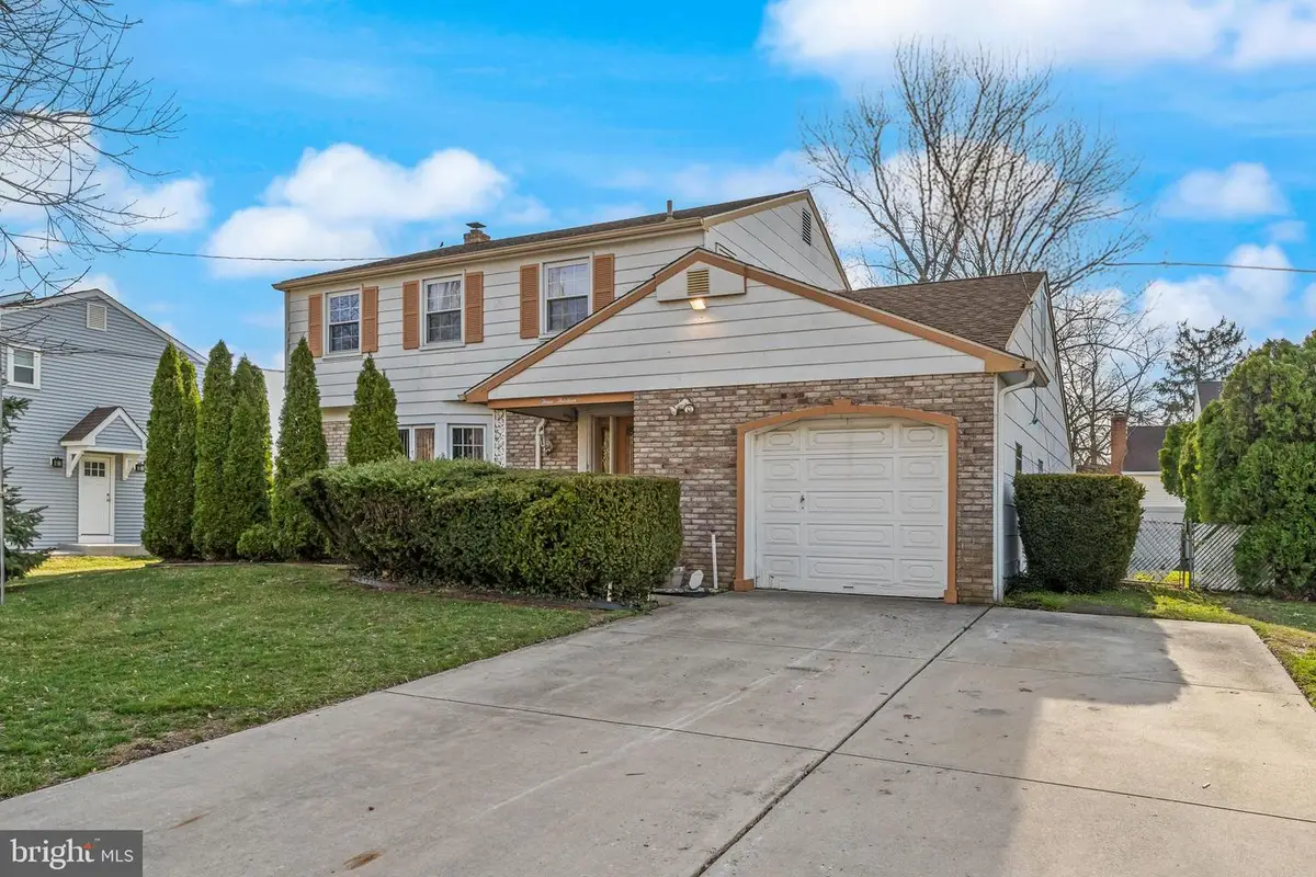 313 Royal Oak Ave, Cherry Hill, NJ 08002 - #1