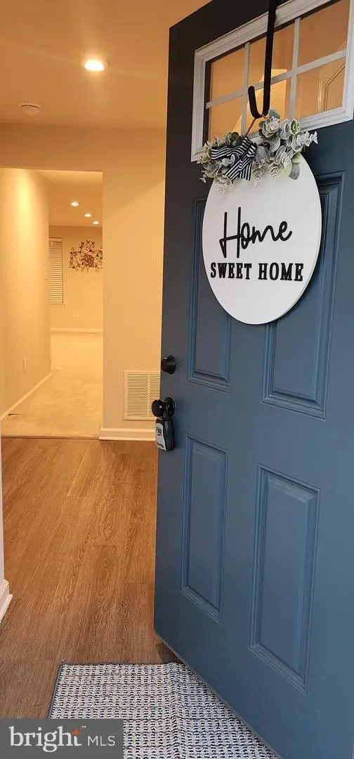 104 Commerce Center Dr, SICKLERVILLE, NJ 08081