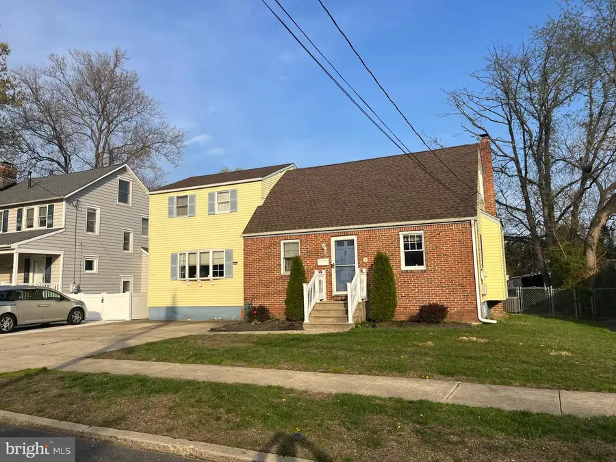 13 Park Dr, Bellmawr, NJ 08031 - #2