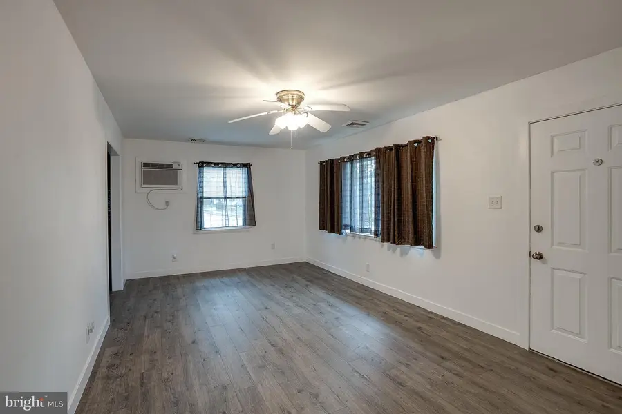 32 S Rose Ln, West Berlin, NJ 08091 - #3