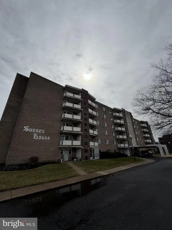 402 Sussex House #402, CHERRY HILL, NJ 08034