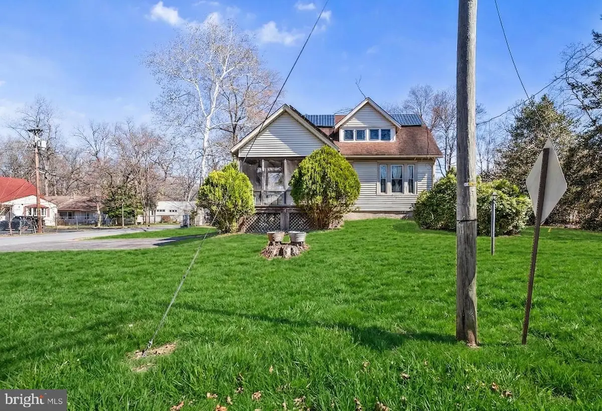 607 Railroad Blvd, Cherry Hill, NJ 08003 - #1