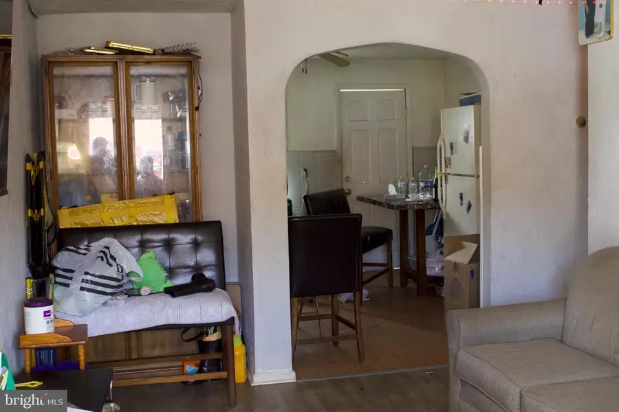 3042 Waldorf Ave, Camden, NJ 08105 - #3