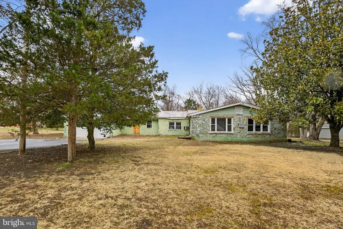 2730 Garwood Rd, Sicklerville, NJ 08081 - #1