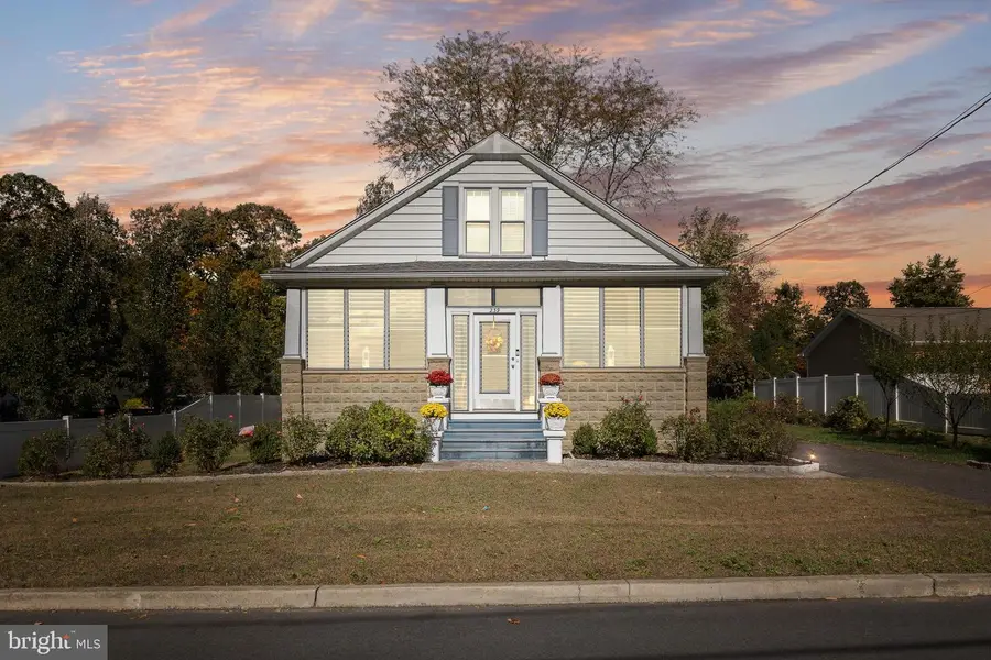 239 Woodland Ave, Blackwood, NJ 08012 - #2