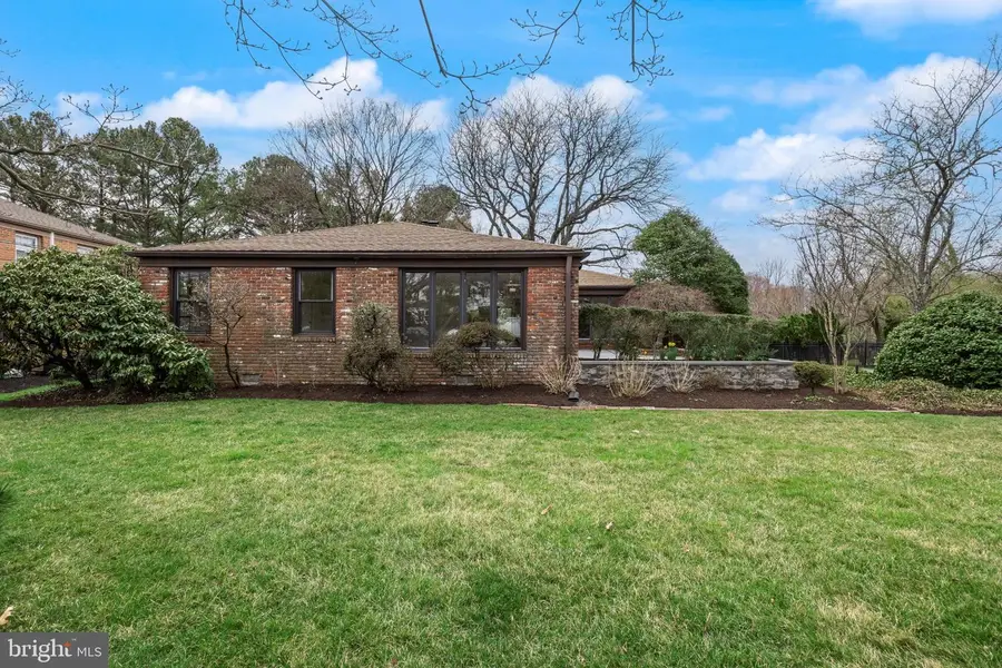 1805 Country Club Dr, Cherry Hill, NJ 08003 - #3