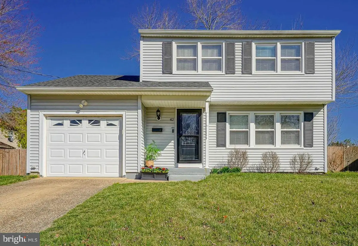 42 Joans Ln, Berlin, NJ 08009 - #1