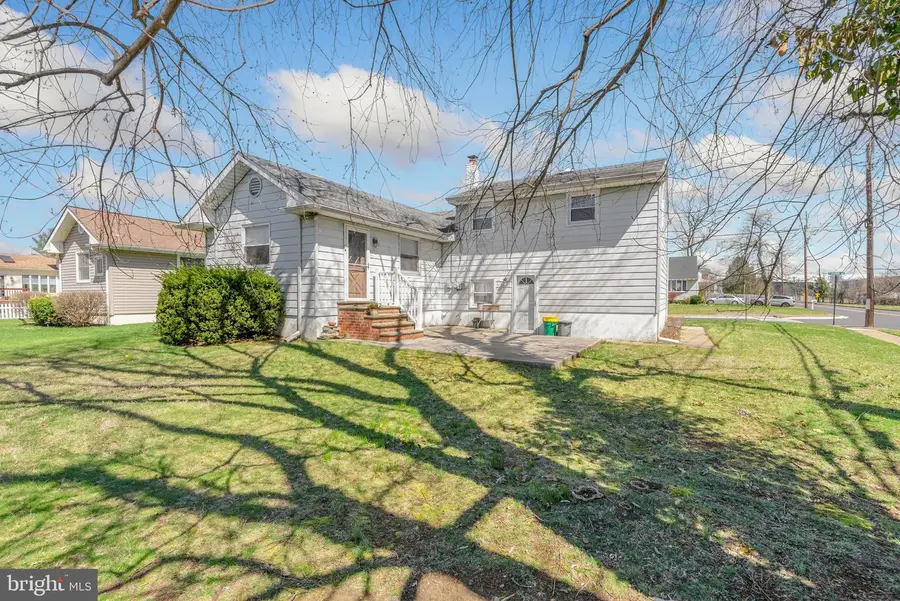 250 E Williams Ave, Barrington, NJ 08007 - #3