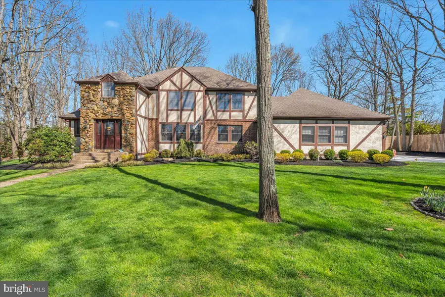 6 Edelweiss Ln, Voorhees, NJ 08043 - #2