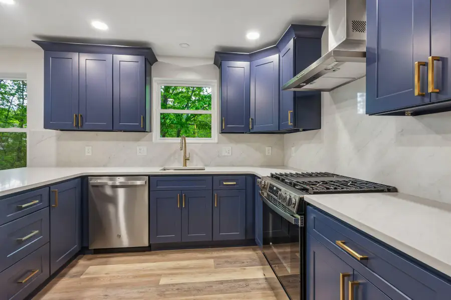 38 Woodstone Dr, Voorhees, NJ 08043 - #3