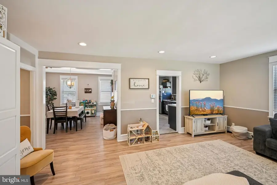 112 W Railroad Ave, Blackwood, NJ 08012 - #2