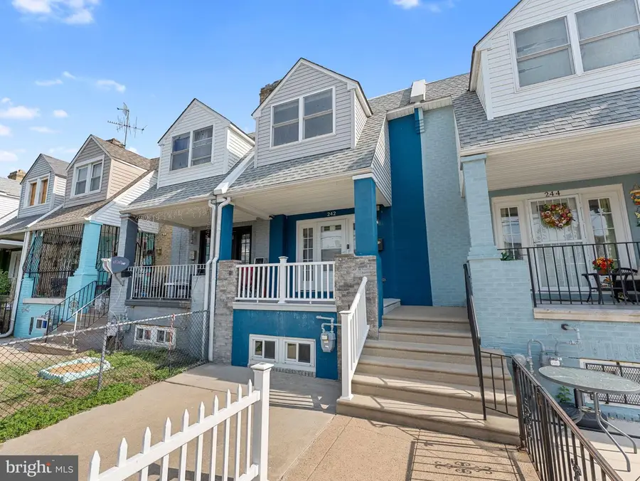 242 Morse St, Camden, NJ 08105 - #3
