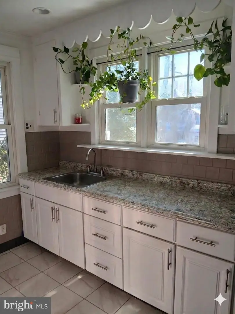 126 Silver Lake Dr, Clementon, NJ 08021 - #3