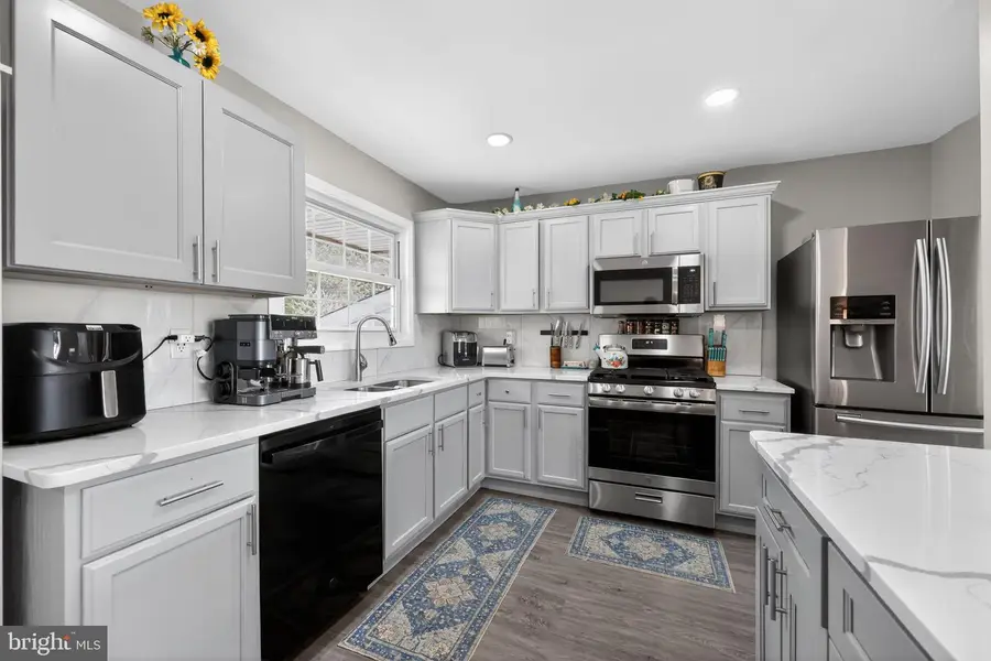 16 Albert Rd, Glendora, NJ 08029 - #3