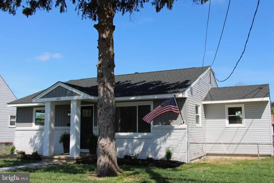 601 W Evesham Ave, Magnolia, NJ 08049 - #2