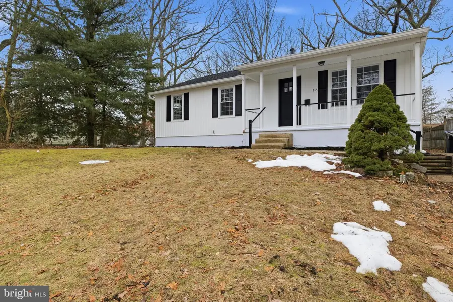 16 E Woodburn Ave, Pine Hill, NJ 08021 - #2