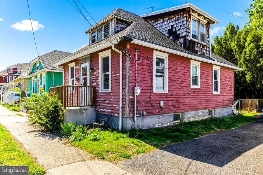 826 Bergen St, Gloucester City, NJ 08030 - #2