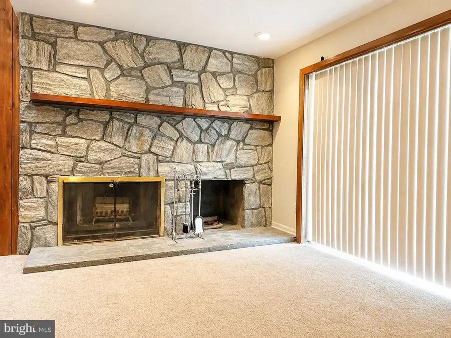 33 Windsor Mews, Cherry Hill, NJ 08002 - #2