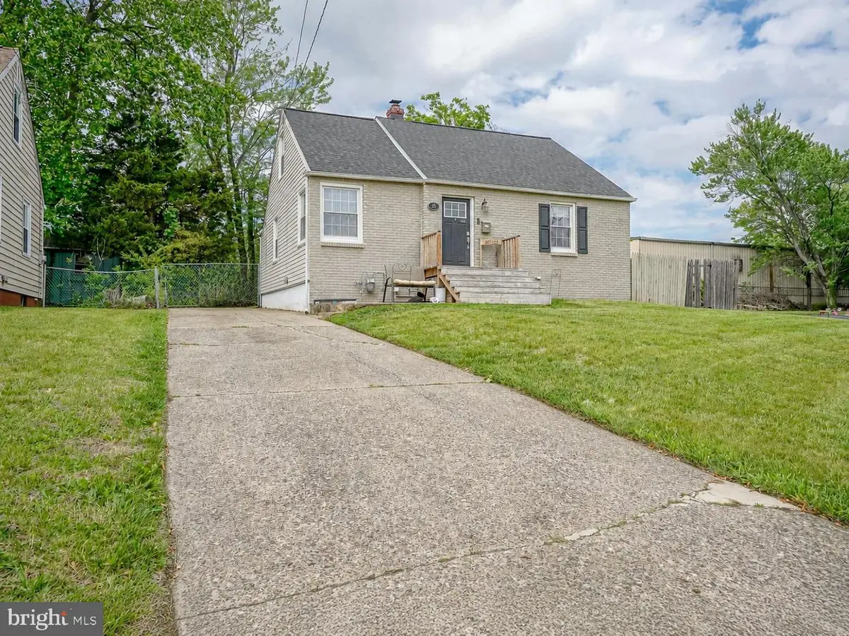 35 Saint Charles Pl, Runnemede, NJ 08078 - #1
