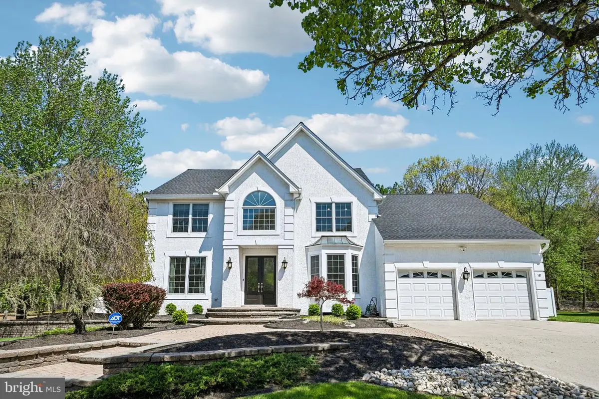 18 Regency Dr, Voorhees, NJ 08043 - #1